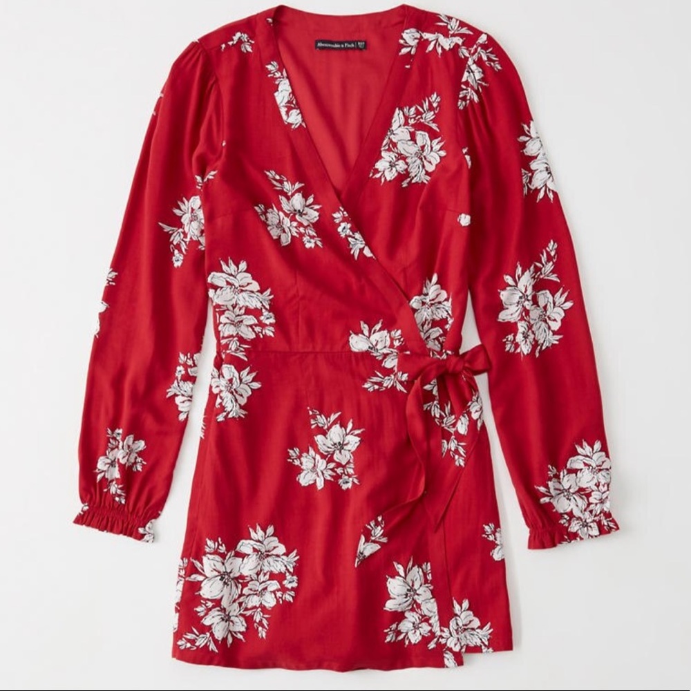 NWT Abercrombie Wrap Front Floral Romper XS